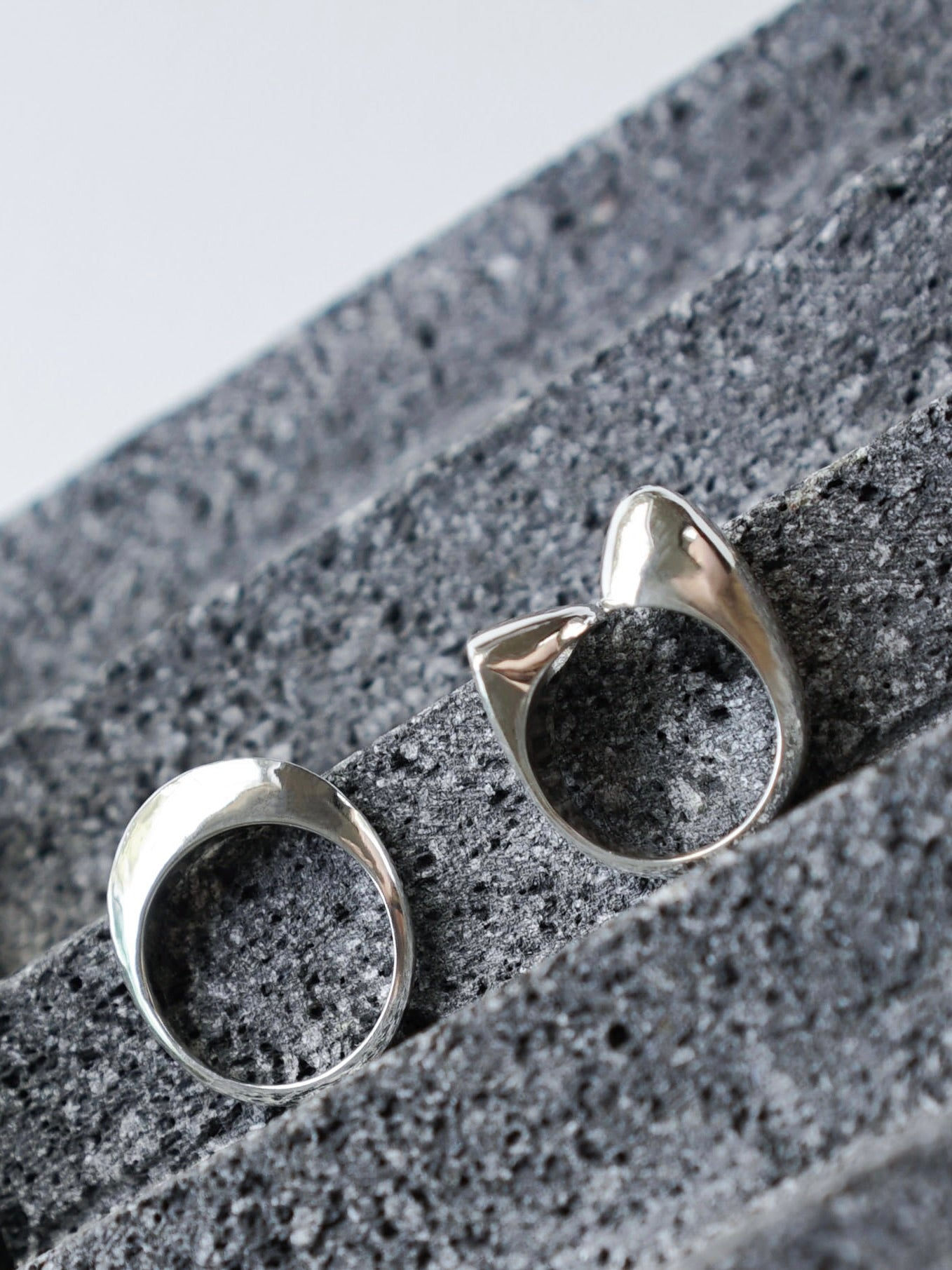 Knife Edge Dome Ring